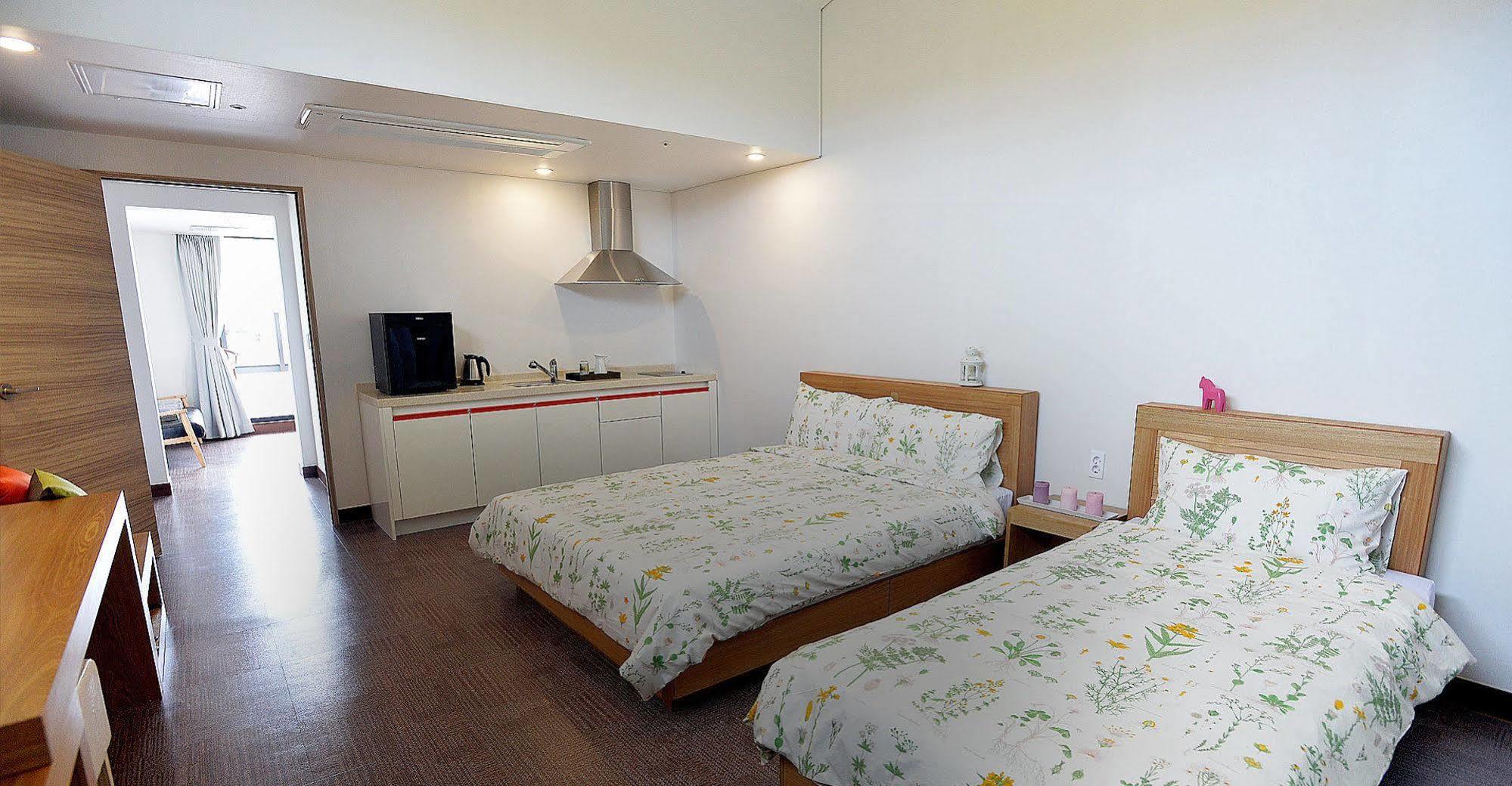 Sea Stay Hotel Jeju Exterior photo